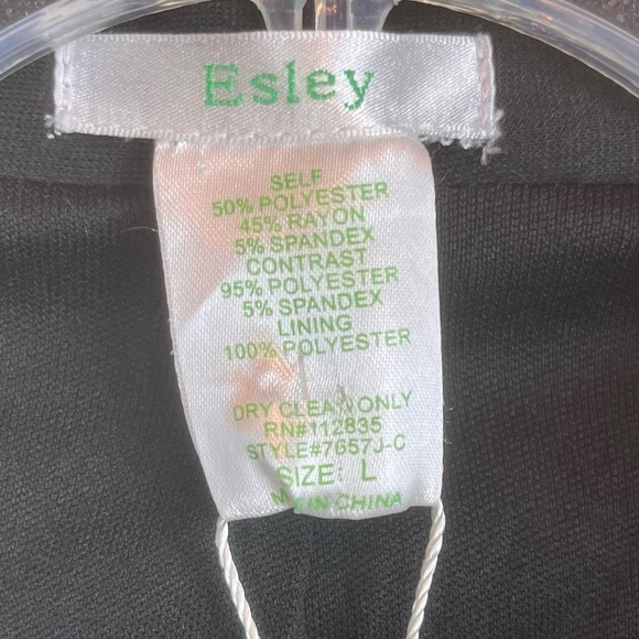 Esley black & white honeycomb pattern blazer in Woman’s Large-NWT - Picture 5 of 15